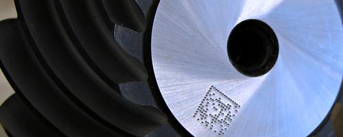 航空宇宙パーツのマーキング