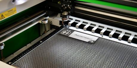 LS100EX用ハニカムカッティングテーブル